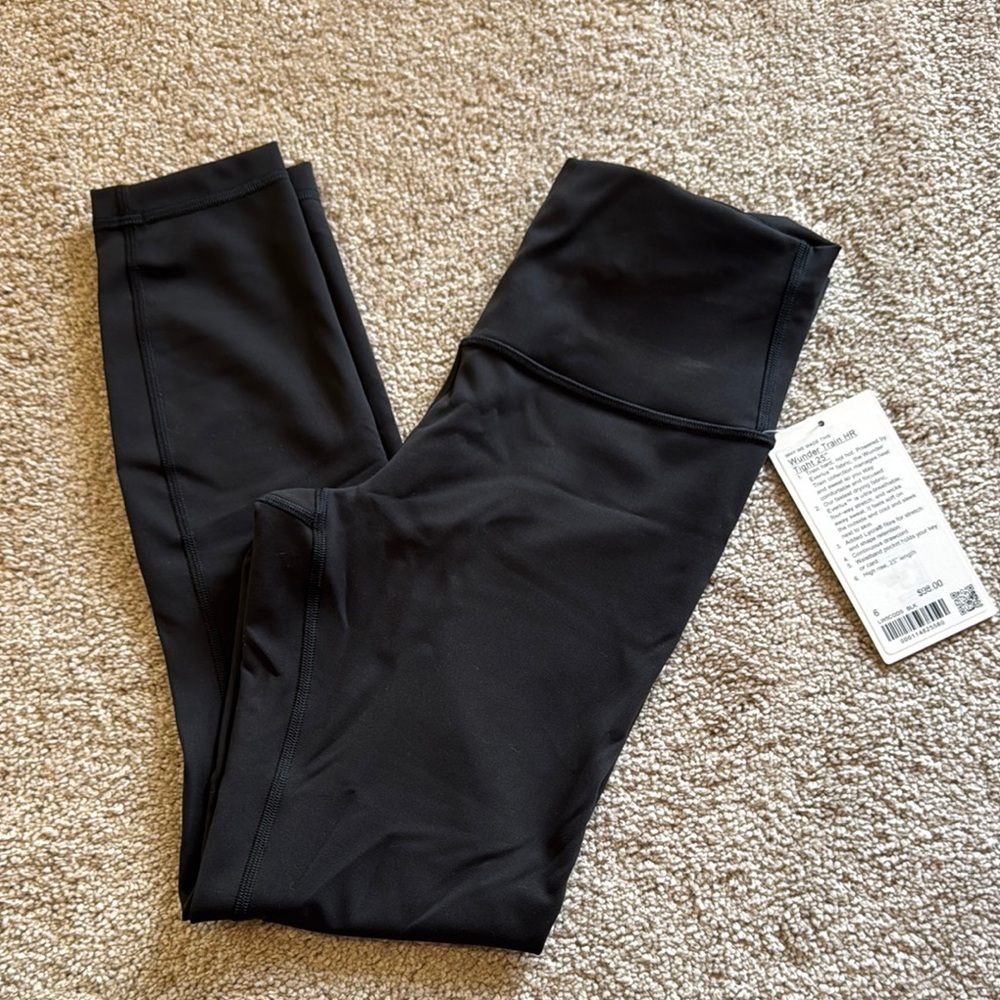 Lululemon, NWT, wunder train, HR tight 25”